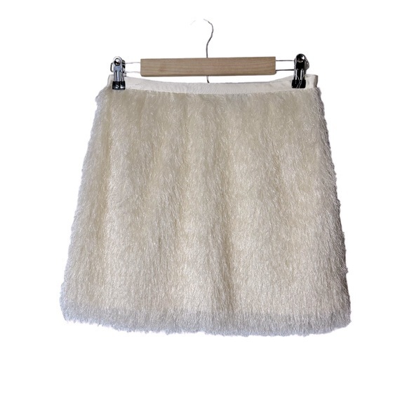 H&M Cream Shimmy Shake Flapper Lined Mini Skirt - Picture 2 of 12